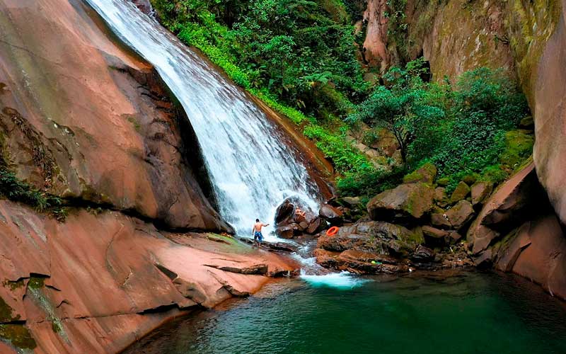Cataratas de Padre Abad